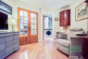 Photo 35- click for photo gallery